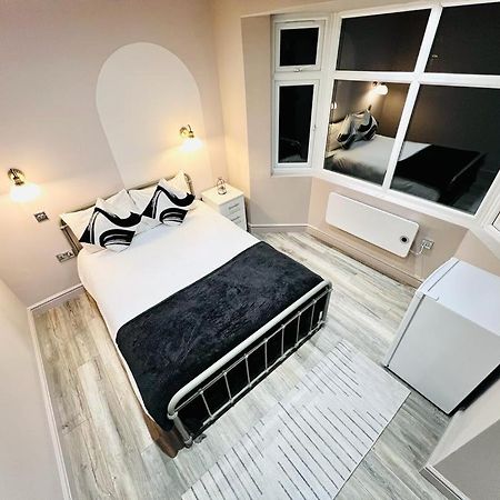 London Crescent House Top Location Ensuites Rooms Great Value Εξωτερικό φωτογραφία